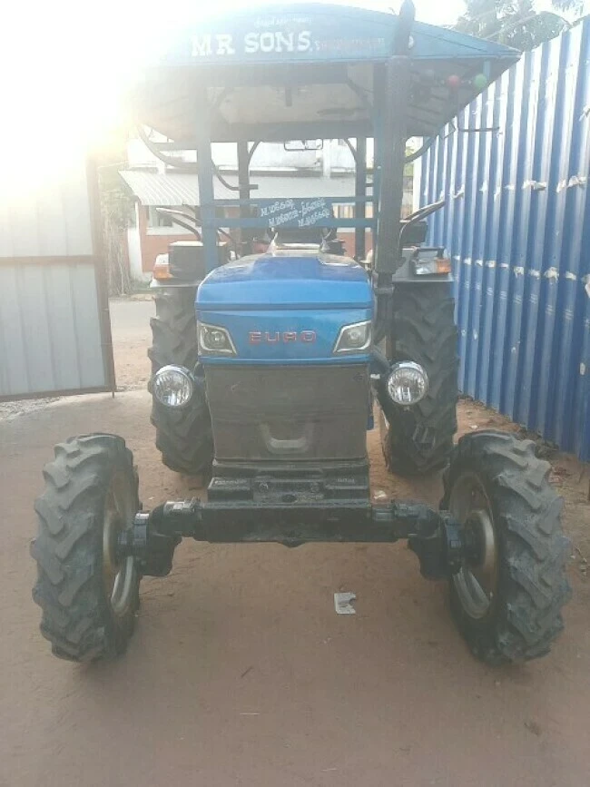 पॉवरट्रैक यूरो 45 प्लस 4WD ट्रैक्टर