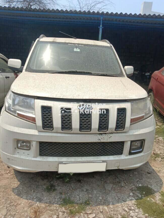Mahindra 
                                                                TUV 300 T8 Tractor