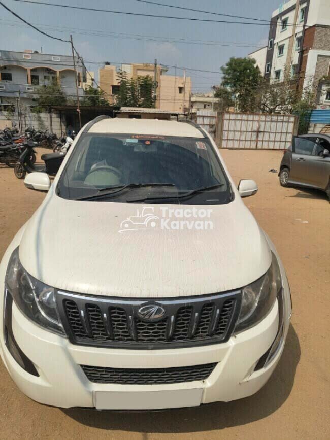 महिंद्रा                                                            एक्सयूवी500 W8 ट्रैक्टर