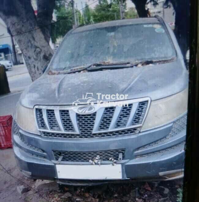 Mahindra XUV500 W8 AWD Tractor