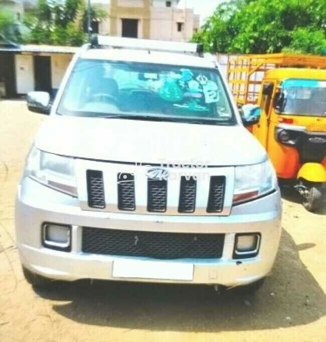 Mahindra 
                                                                TUV 300 T8 Tractor