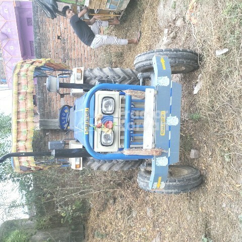 Swaraj 735 XT Tractor