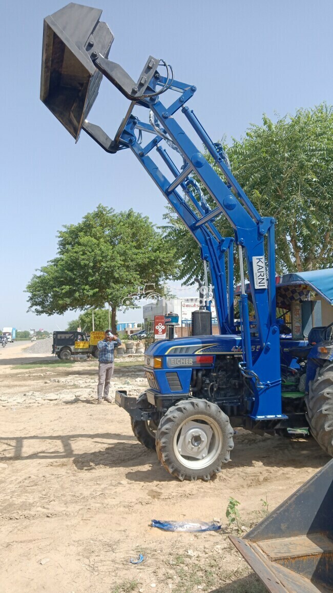 Eicher 551 4WD Tractor