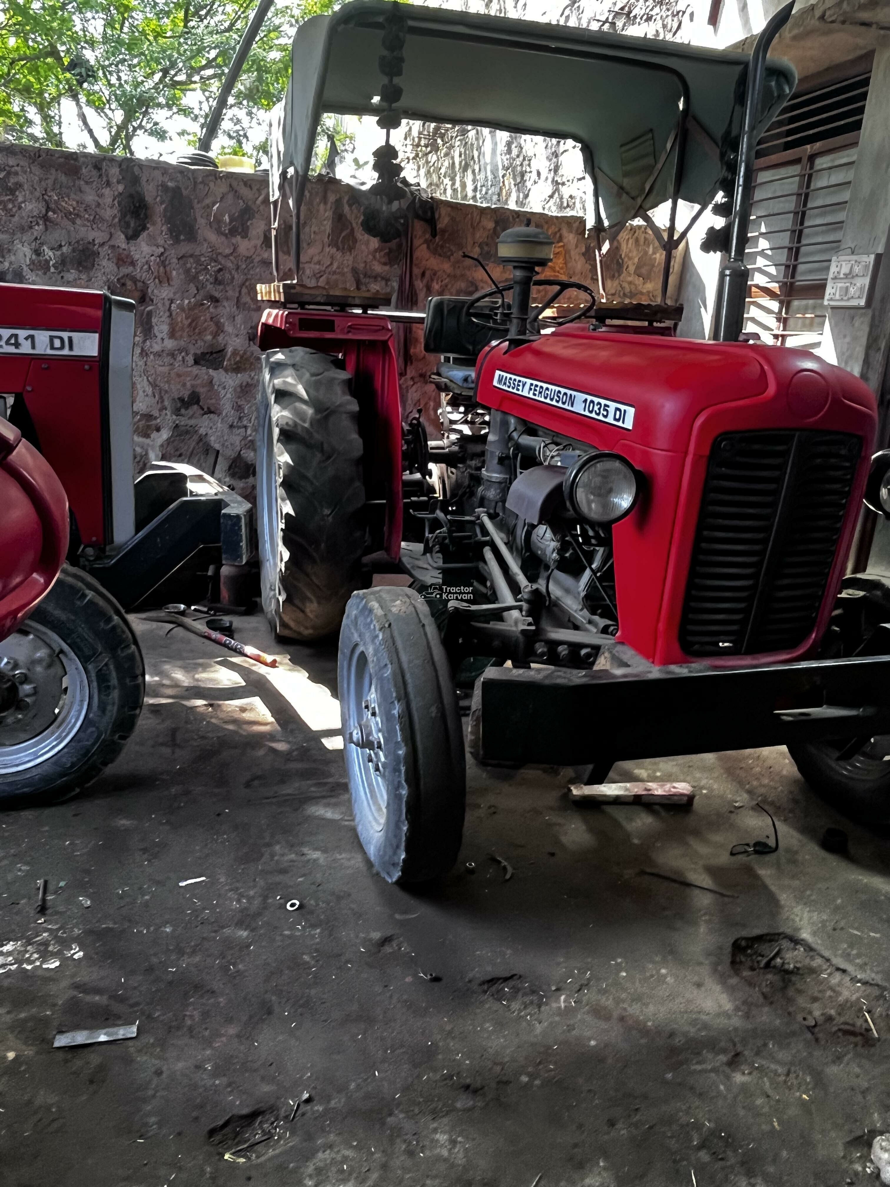 Massey Ferguson 1035 DI Tractor