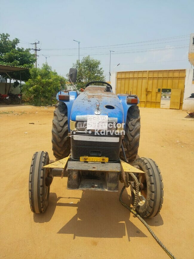 New Holland 4710 4WD Tractor