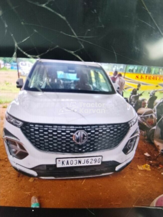 MG Hector Plus Sharp Hybrid Tractor