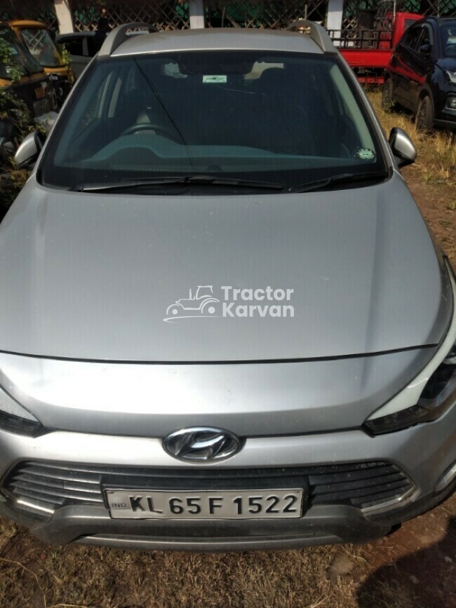 Mahindra 
                                                                XUV500 W8 Tractor