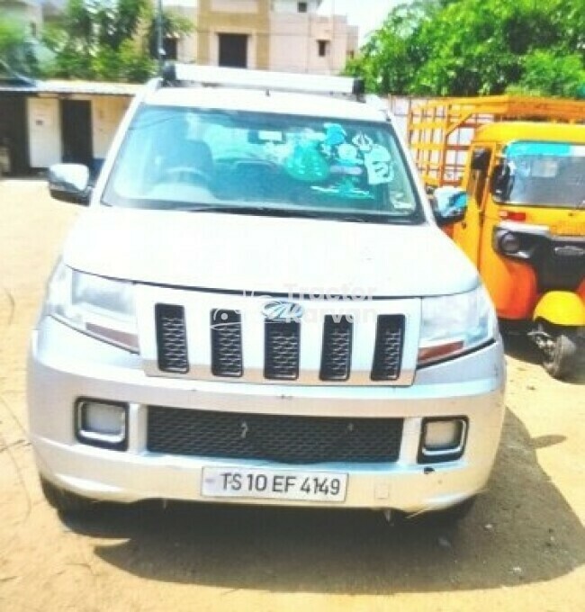 Mahindra 
                                                                TUV 300 T8 Tractor