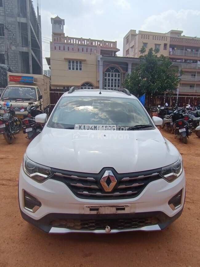 रेनॉल्ट ट्राइबर आरएक्सजेड ट्रैक्टर