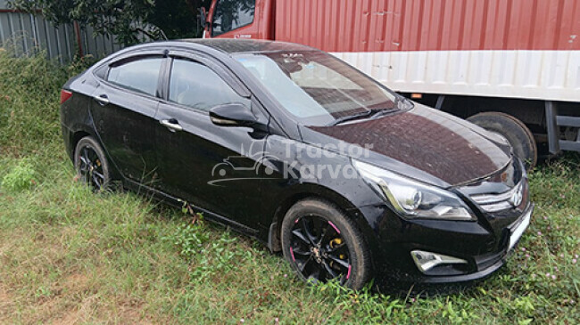 हुंडई वर्ना एसएक्स ट्रैक्टर