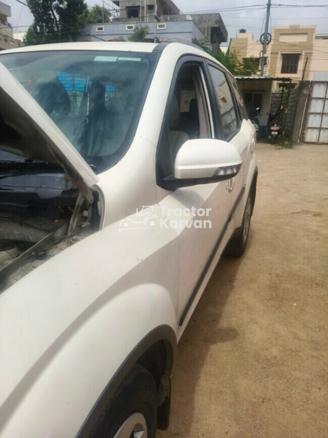 Mahindra XUV500 W6 Tractor
