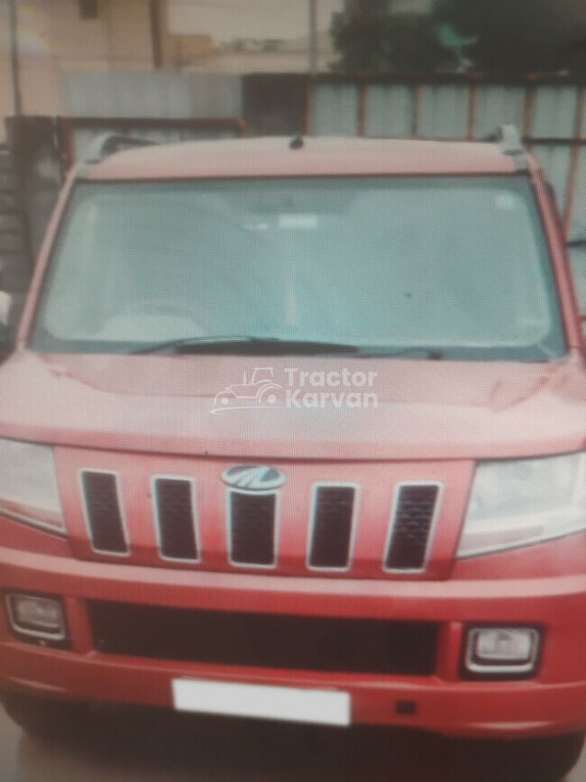 Mahindra 
                                                                TUV 300 T8 Tractor