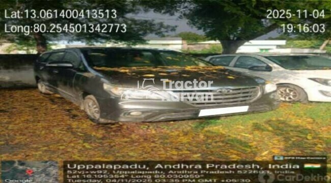 Toyota Innova 2.5 V Tractor