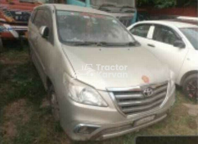 Toyota Innova 2.5 VX Tractor