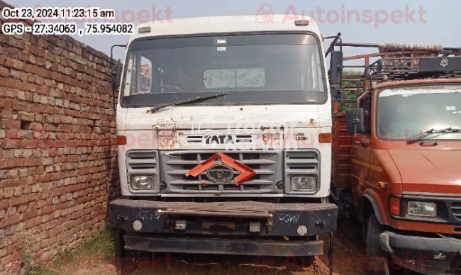 Tata LPS 4018 ट्रैक्टर