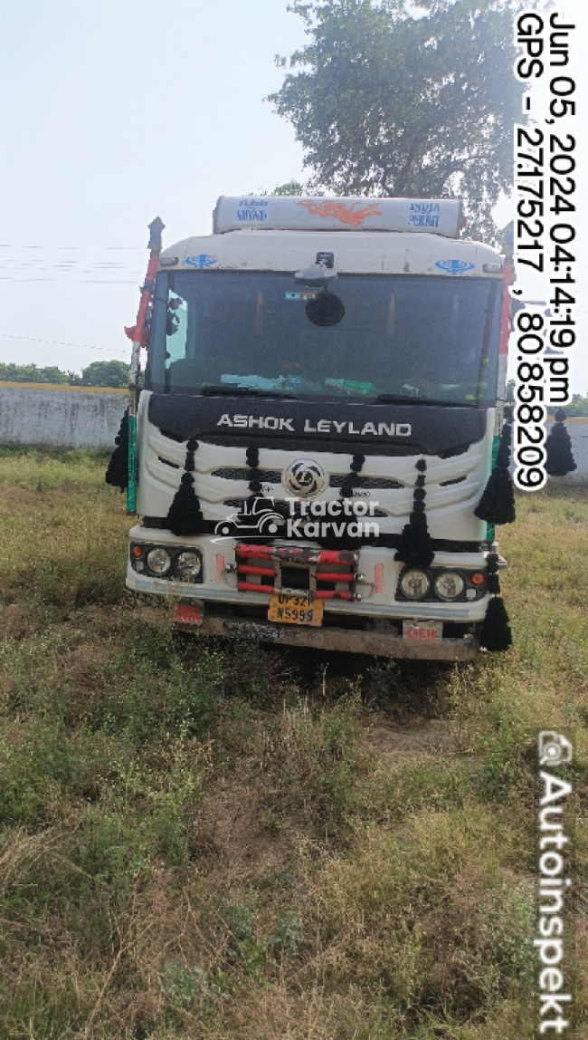 Ashok Leyland 4825 Tractor