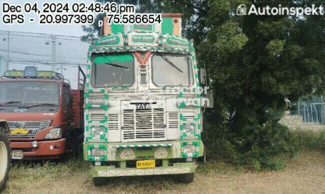 Ashok Leyland U-2518T Tractor