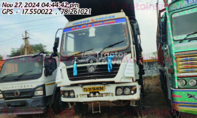 Ashok Leyland U-2523 T Tractor