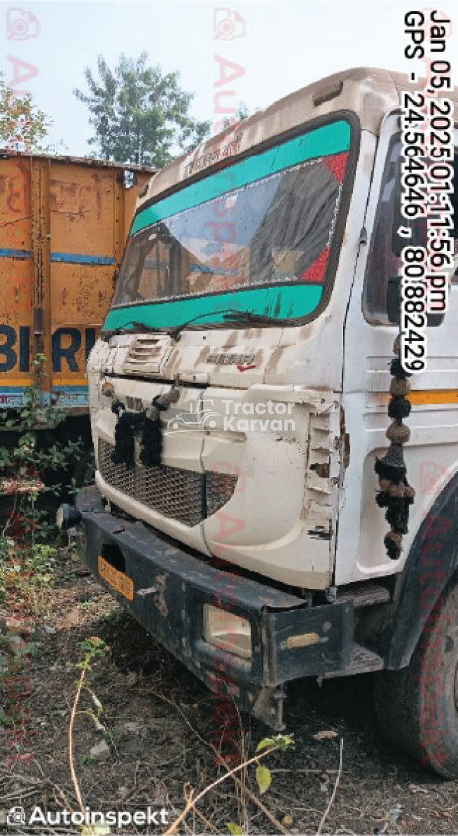 Tata 4923.T ट्रैक्टर