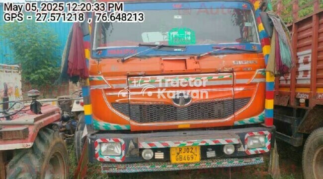 Tata Signa Tractor