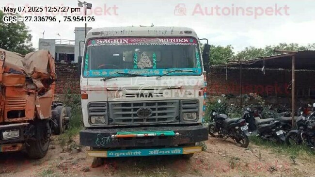 टाटा LPS 4018 ट्रैक्टर