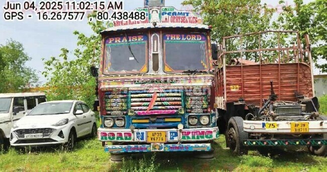 अशोक लेलैंड 3118 ट्रैक्टर