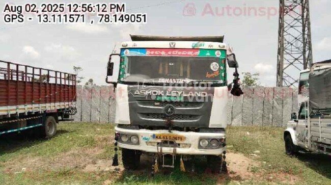 Ashok Leyland U-2518T Tractor
