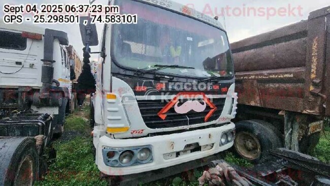 Ashok Leyland U 4923 TT Tractor