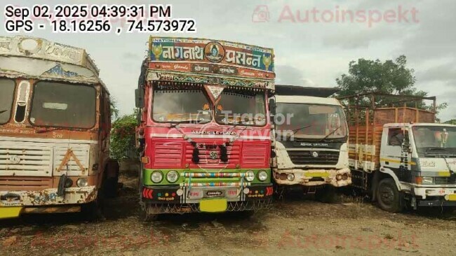 अशोक लेलैंड 3118 ट्रैक्टर