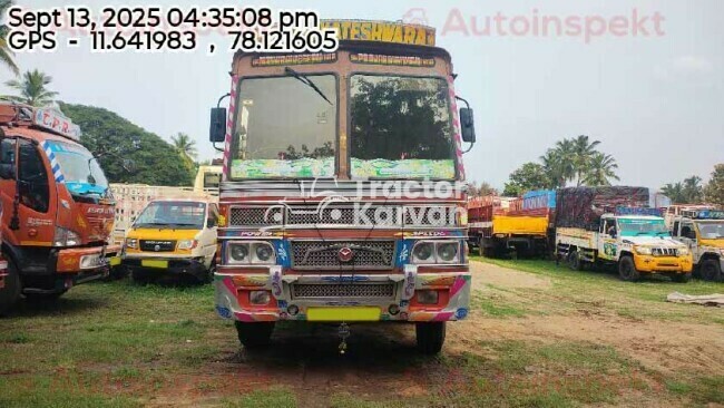 अशोक लेलैंड 3118 ट्रैक्टर