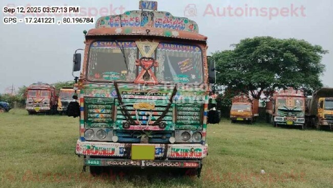 अशोक लेलैंड 3118 ट्रैक्टर