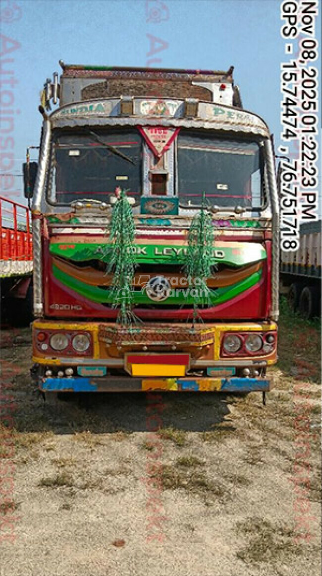 Ashok Leyland 4220 Tractor
