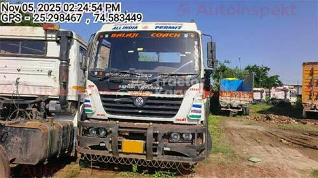 Ashok Leyland U 4923 TT Tractor