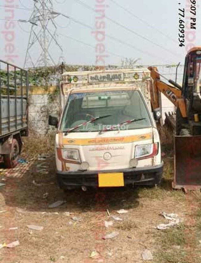 अशोक लेलैंड दोस्त प्लस ट्रैक्टर