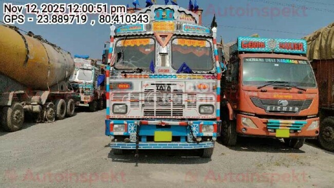 Tata LPT 3718 Tractor