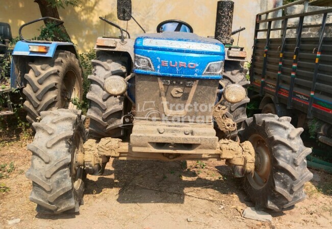 पॉवरट्रैक यूरो 45 प्लस 4WD ट्रैक्टर