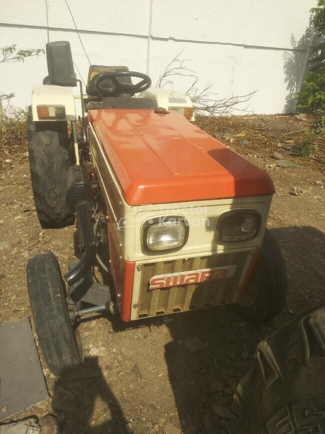 स्वराज 724 XM ट्रैक्टर