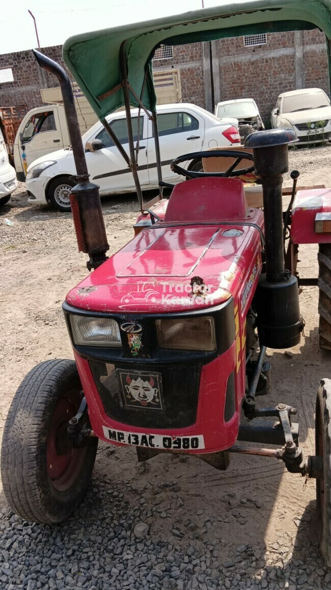 Mahindra Yuvraj 215 NXT Tractor