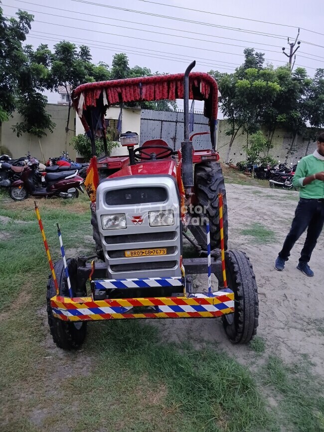 Massey Ferguson 244 DI Sona Tractor