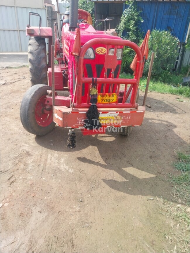 Mahindra Yuvo 275 DI Tractor