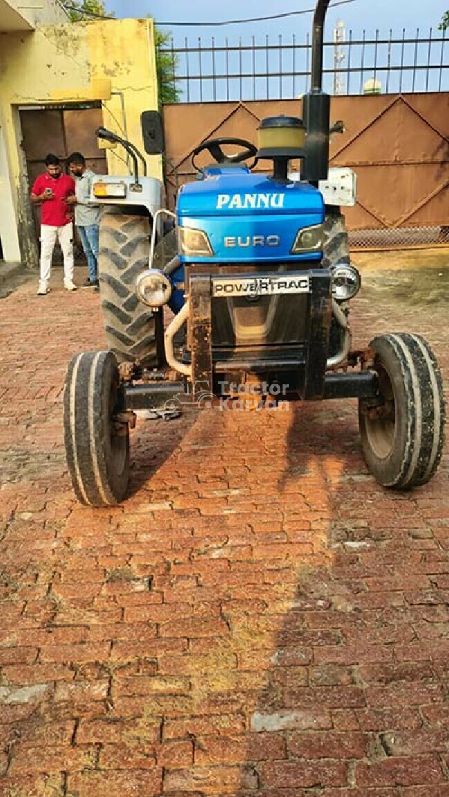 पॉवरट्रैक यूरो 50 ट्रैक्टर