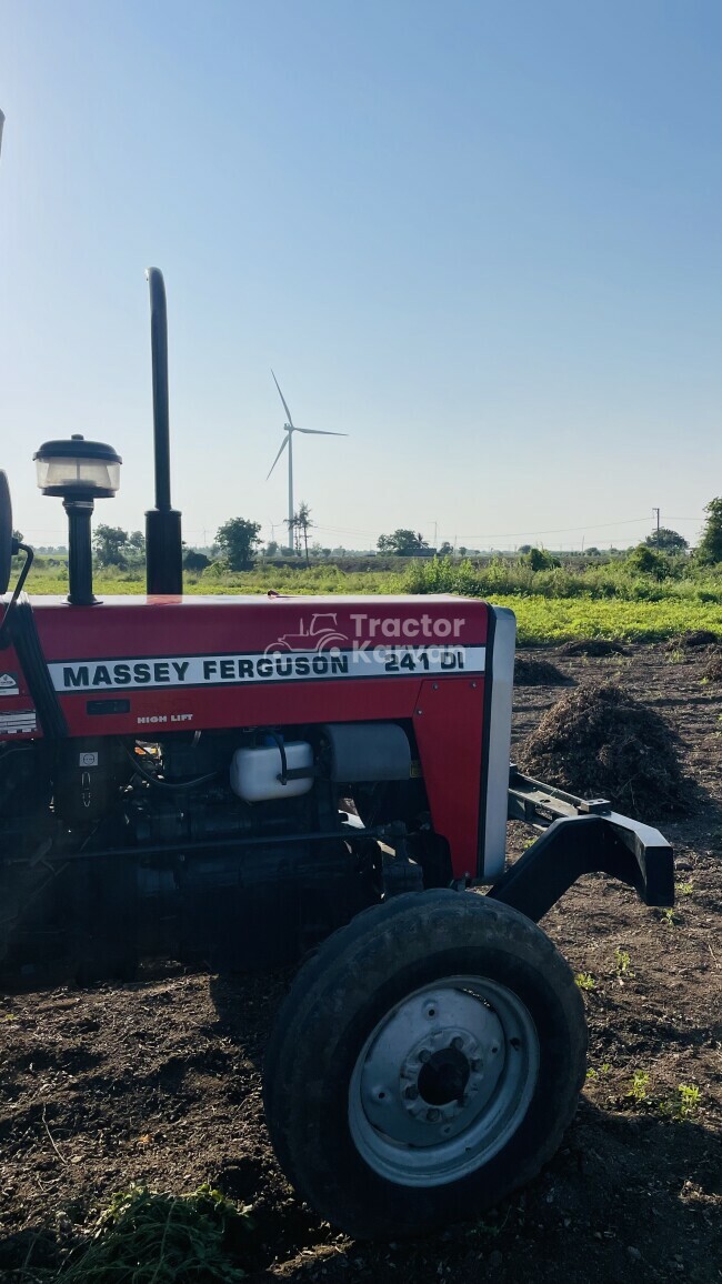 Massey Ferguson 241 DI Tractor