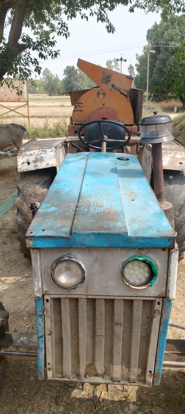 Swaraj 735 FE Tractor