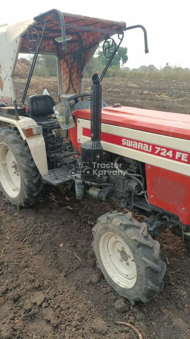 स्वराज 724 FE 4WD ट्रैक्टर