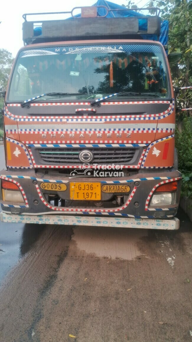 BharatBenz 1617 Tractor