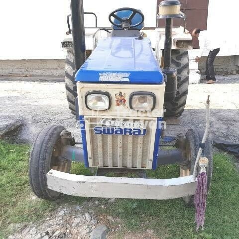 Swaraj 735 FE Tractor