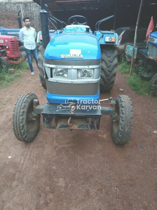 सोनालिका सिकंदर RX 47 DLX 4WD  ट्रैक्टर