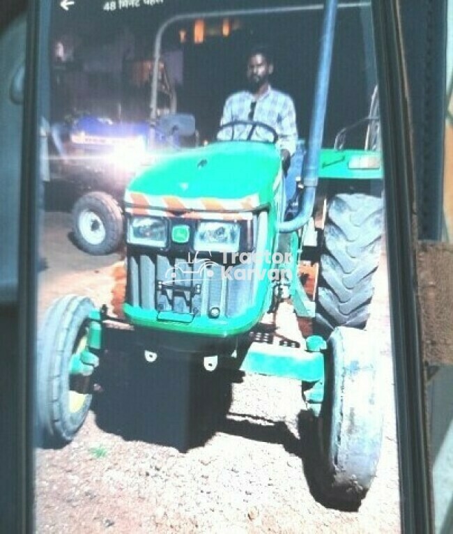 John Deere 5105 Tractor