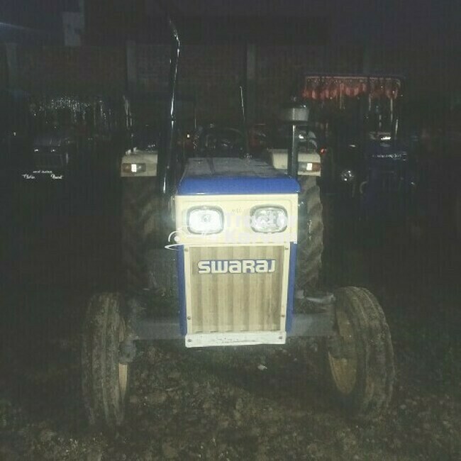 Swaraj 735 FE Tractor